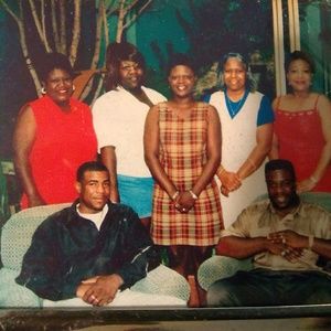 Meet your Posher, Cynthia